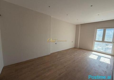 KOMUNA E PARISIT AMBIENT ZYRE PER QERA - 3/4