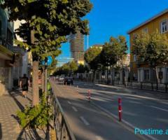 SHITET AMBIENT BIZNESI – RRUGA E DURRËSIT