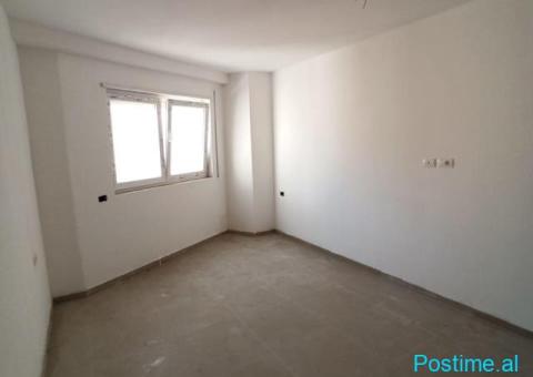 🏢 Zyrë me Qira tek Donika center Afer qendres - 5/9
