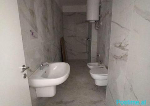 🏢 Zyrë me Qira tek Donika center Afer qendres - 7/9