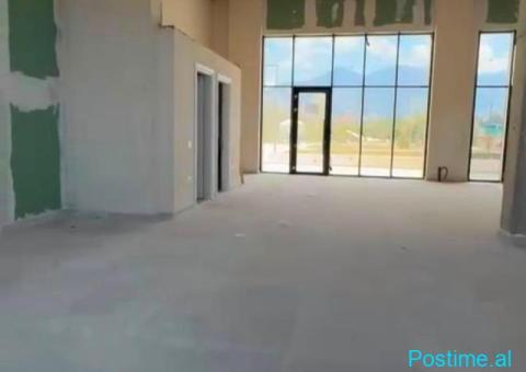 🏢 JEPET ME QERA AMBIENT BIZNESI PREMIUM – PRANË STACIONIT T - 3/3