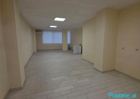 Me Qira: Zyrë 140 m² me 4 Ambiente Pune 2 WC🚾 📍 Pazari Ri - 6/8