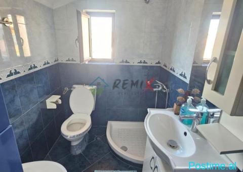 🏡 JEPET ME QIRA KATI I 3-TË I NJË VILE PRIVATE – TIRANË - 9/10