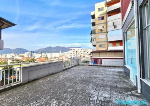 Shitet: Amb i persht. per Zyre | Selitë | 50,000 Euro - 3/9