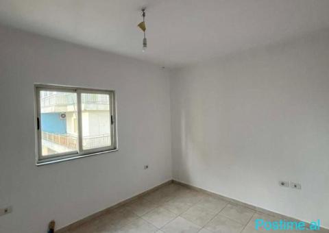 ZYRE ME QERA 96 M2 ISH FUSHA E AVIACIONIT 55.000 LEKE - 1/3