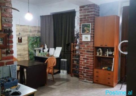 DYQAN ME QERA 75 M2 SHALLVARET 1.000 EURO FH-66724 - 2/3