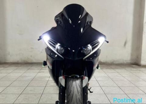 YAMAHA R1 BIG BANG - 8/9