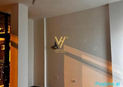 JEPET AMBIENT BIZNESI 32 M2 ME QERA TE ST.DINAMO 45.000 LEKE - 1/3