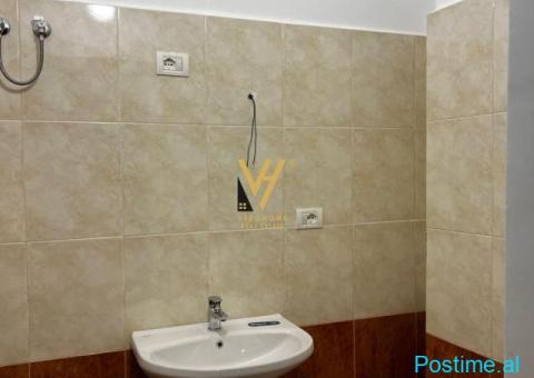 JEPET AMBIENT BIZNESI 32 M2 ME QERA TE ST.DINAMO 45.000 LEKE - 3/3