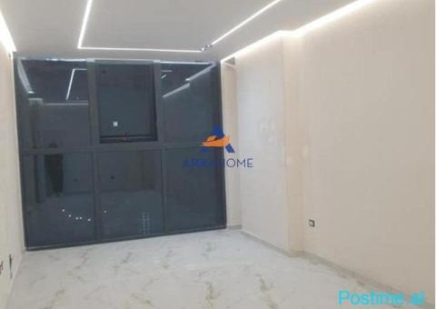 AMBIENT BIZNESI ME QIRA 74M2 'BULEVARDI MIGJENI ASTIR' 1000 - 2/3