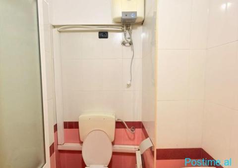 JEPET ME QERA AMBIENT BIZNESI STACIONI I TRENIT,DURRES - 4/4