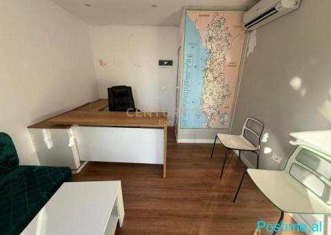 Ambient Komercial Ne Rruge Kryesore Me Qira në Plazh, Durrës - 3/3