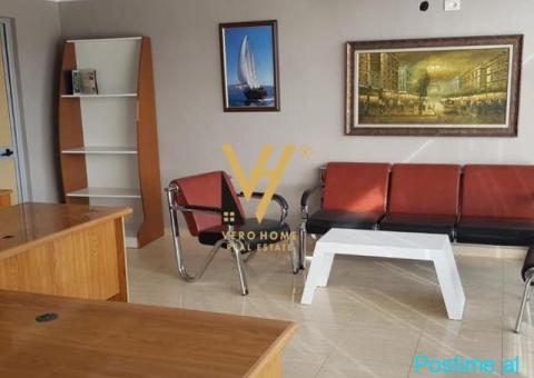 JEPET MAGAZINE 444 M2 ME QERA NE MARIKAJ , VORE 2.000 EURO - 2/4