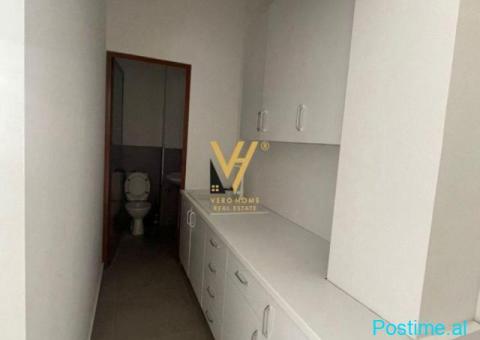 JEPET AMBJENT 125 M2 ME QERA TE RR.DRITAN HOXHA 1.200 EURO - 4/4