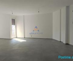 JEPET ME QIRA AMBIENT SHËRBIMI 220M2 'RRUGA ALI BEGEJA , MBA