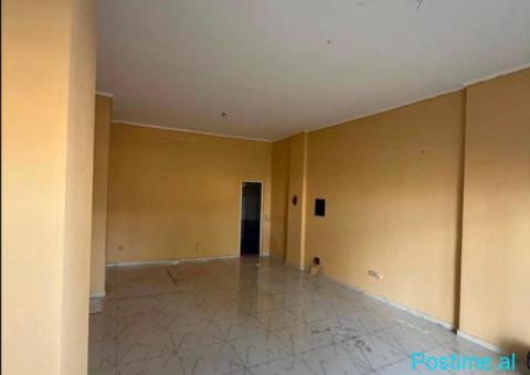 SHITET AMBIENT BIZNESI NE RRUGEN E PORTIT, DURRES - 1/3