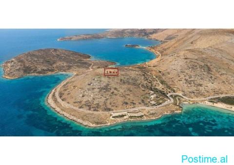 TRUALL NË SHITJE – QEPARO, HIMARË