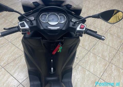 Piaggio MP3ie - 2/7