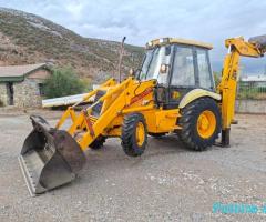 Shitet jcb 3cx me dogane gati per targa..0688317998