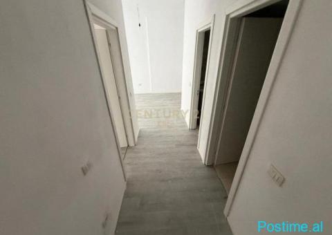 SHITET APARTAMENT 2+1+2 NE RRUGEN 5 MAJI - 2/4