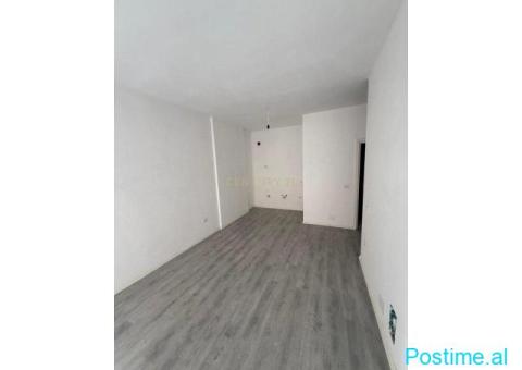 SHITET APARTAMENT 2+1+2 NE RRUGEN 5 MAJI - 3/4