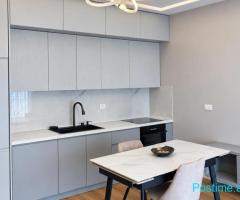 🏡 JEPET ME QIRA – APARTAMENT MODERN 1+1, 60 m²