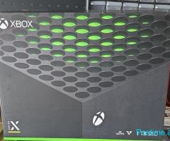 Xbox Series X Console 1TB SSD with Game