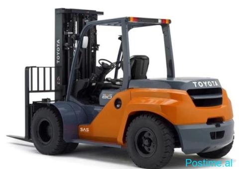 Forklift (Pirun ngrites) me NaftToyota 8.0 ton 8FD80F