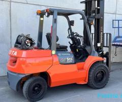 Forklift (Pirun Ngrites) Gaz Toyota 4.5 ton