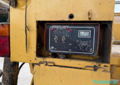 Tracked asphalt paver Bitelli CAT BB 651 C - 7/10