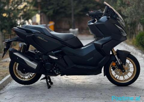 Honda Adv350 - 2/5