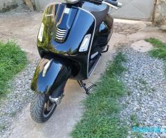 Vespa GTS125
