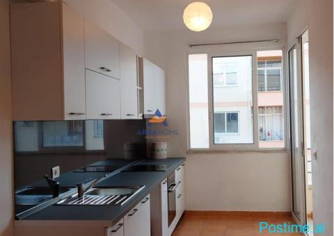 JEPET APARTAMENT ME QERA 2+1+BALLKON 'ASTIR, PALLATET FRATAR - 1/4