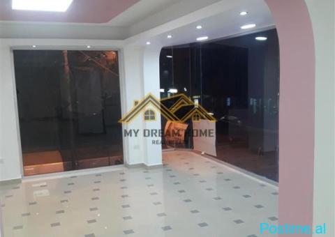 Jepet me Qira, Ambient Biznesi, Tek Pallatit Sportit Durres - 3/6
