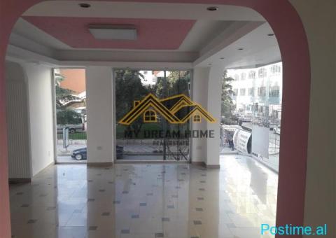 Jepet me Qira, Ambient Biznesi, Tek Pallatit Sportit Durres - 4/6