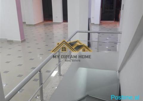 Jepet me Qira, Ambient Biznesi, Tek Pallatit Sportit Durres - 6/6