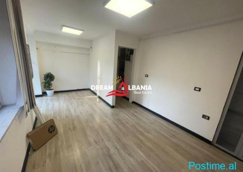 Jepet me qera ambient biznesi tek Rruga e Kavajes (42711100)