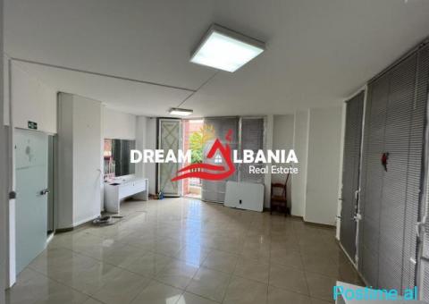 Zyre me qera tek Komuna e Parisit (ID 4261903) - 1/8