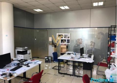 SHITET ZYRE 45 M2 TE SHESHI WILLSON 144.000 EURO - 1/3