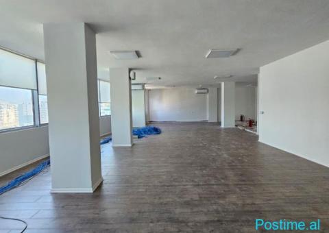 🏢✨ Shitet Ambient Biznesi / Zyra Premium në Godinë Moderne - 1/5