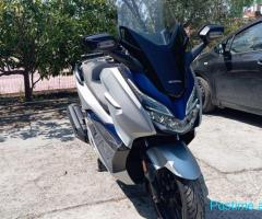 Honda Forza 125