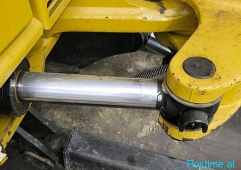Cat 305 - 7/10
