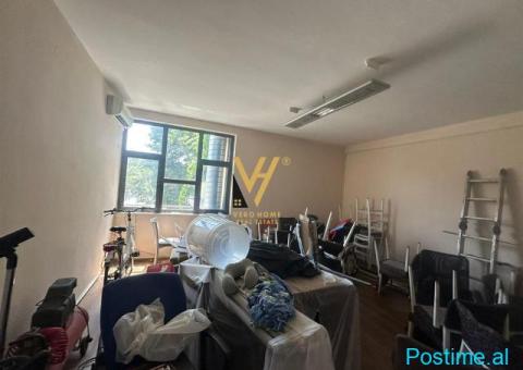 JEPET GODINE 230M2 ME QERA PAS FAKULTETIT EKONOMIK 2.700 EU - 2/5