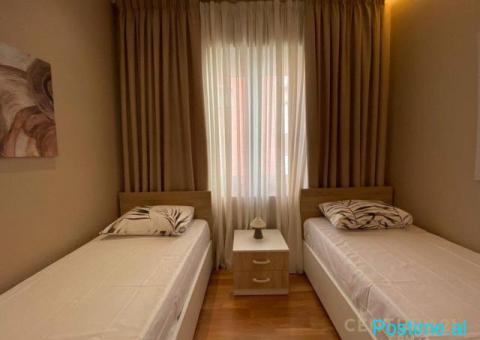 Apartament 2+1 Me Qira në Ish Blloku, Tiranë - 1300€ | 78 m² - 2/5