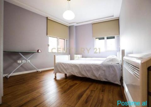 Apartament 2+1+2 me Qira në Zemër të Tiranës – Përballë Topt - 1/6