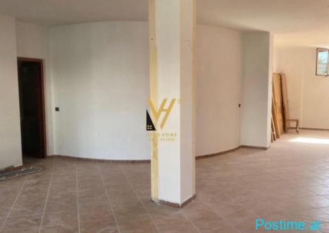 JEPET AMBIENT BIZNESI 100 M2 ME QIRA NE XHAMLLIK 60.000 LEKE - 1/5