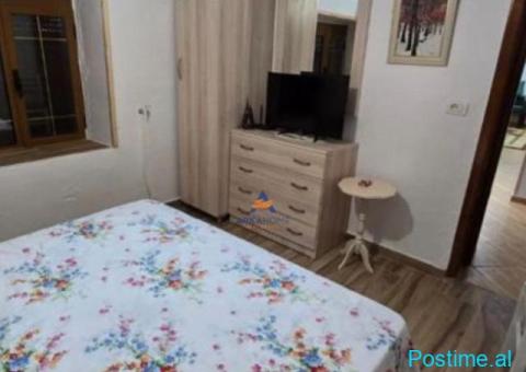 SHITET SHTËPI PRIVATE BASHKË ME TOKË +MUNDËSI HOTELI 3-KATËS - 4/5