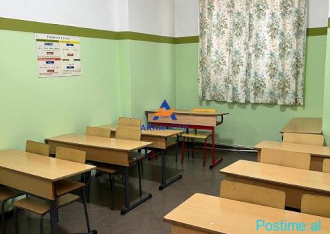 JEPET ME QERA AMBJENT BIZNESI 160M2 'RRUGA RIZA CEROVA, PRAN - 1/5