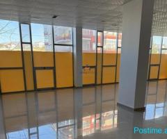 JEPET ME QERA AMBIENT BIZNESI 180M2 'PASKUQAN' 70.000 LEKË