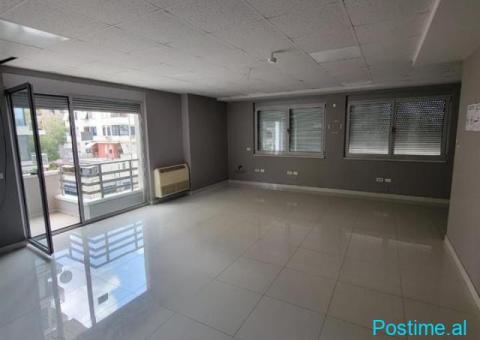 ZYRE ME QERA 210 M2 BLLOK 3700 EURO - 1/6